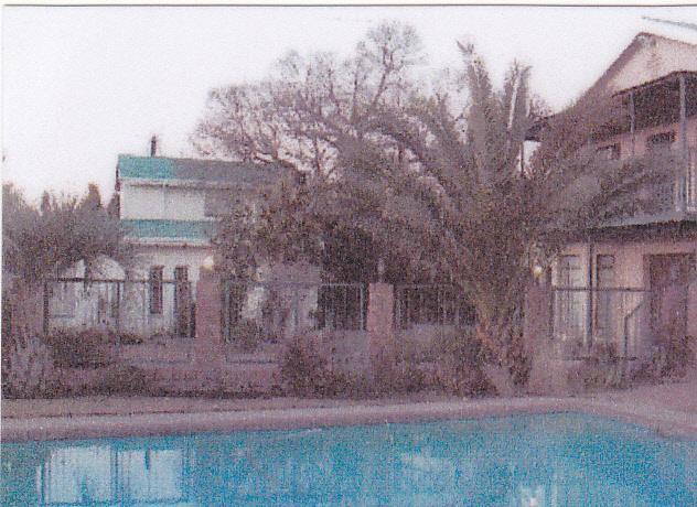 Ladybrand Guest House Exterior photo