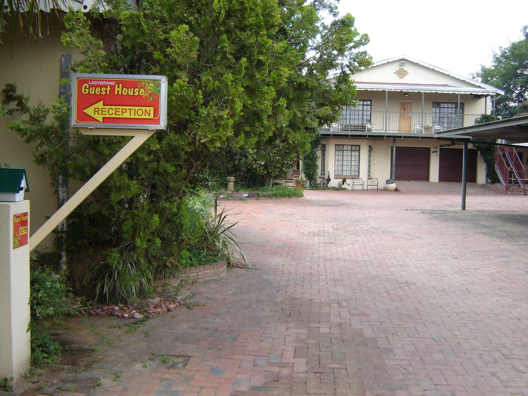 Ladybrand Guest House Exterior photo